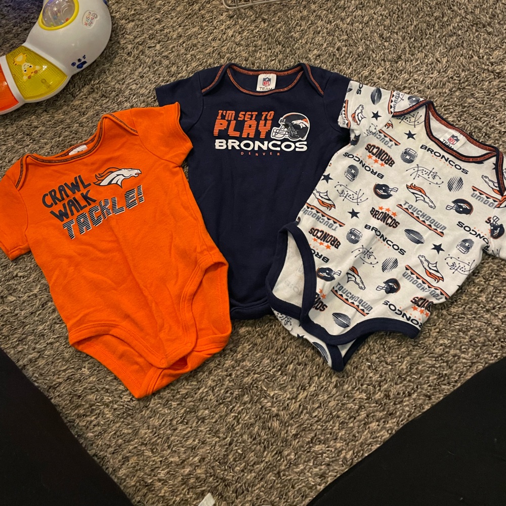 Broncos onesies 0-3 month set